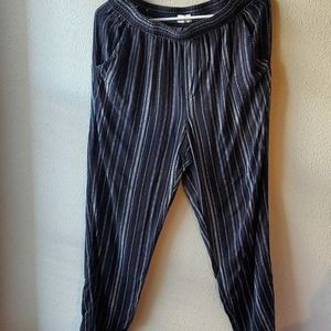 Jessica Simpson pants, high waist, wide leg.